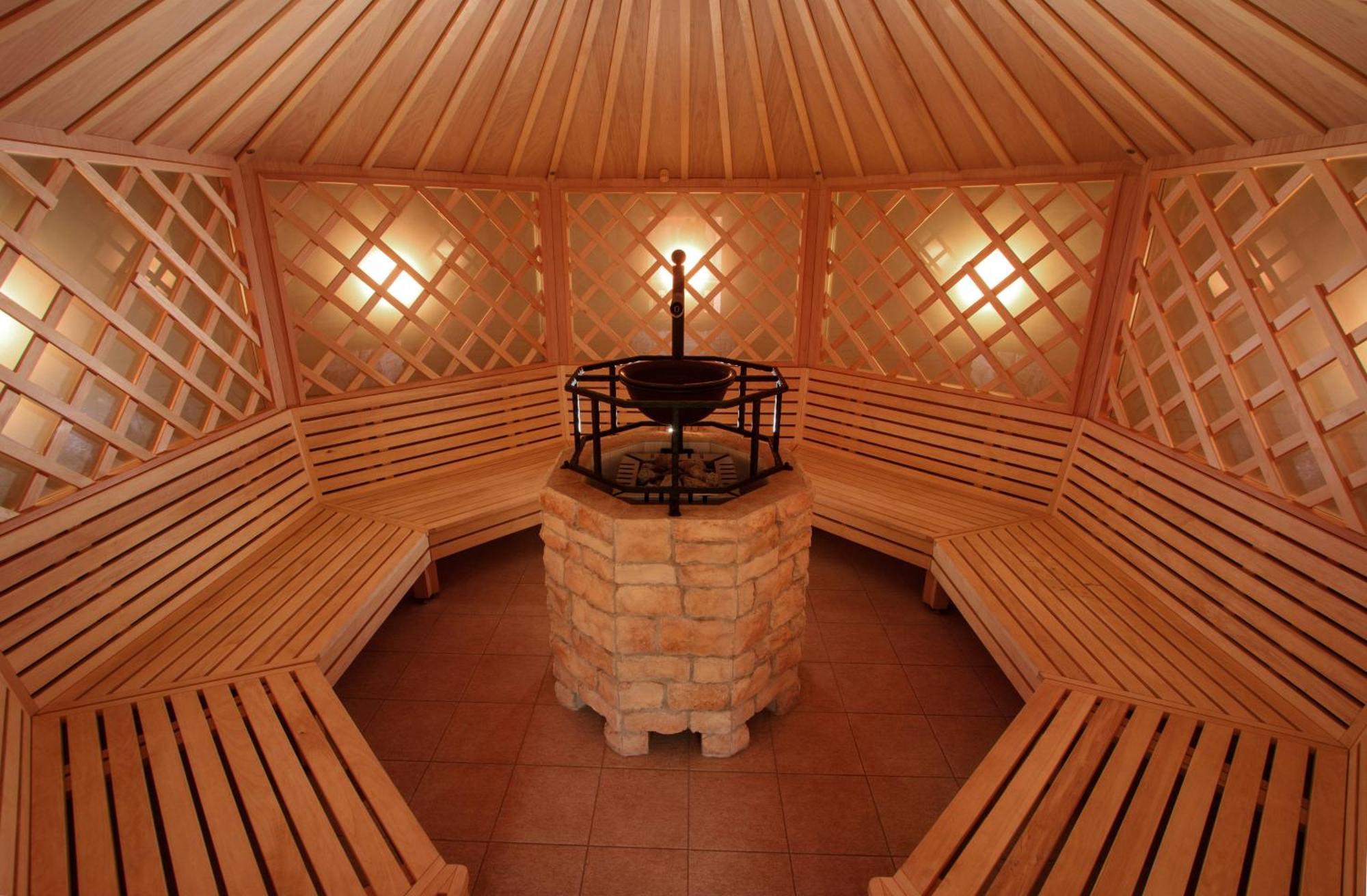 Vulkan Wellness Hotel & Camping Celldomolk Exterior photo